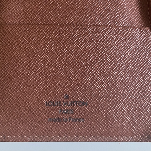 ❗️SOLD❗️Louis Vuitton Eugenie push lock wallet - Picture 5 of 8